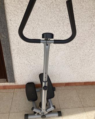 Stepper per home fitness con manubrio