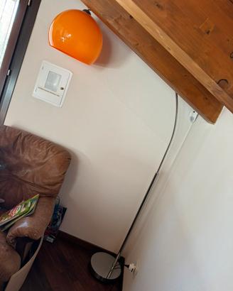 Piantana in metallo e plastica maisons du monde