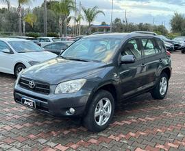 TOYOTA RAV4 2.2 D-4D 136CV Sol