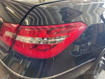 Fanale posteriore dx MERCEDES CLASSE E 2010