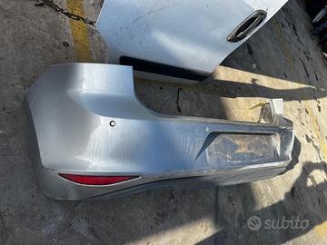 PARAURTI POSTERIORE GOLF 7