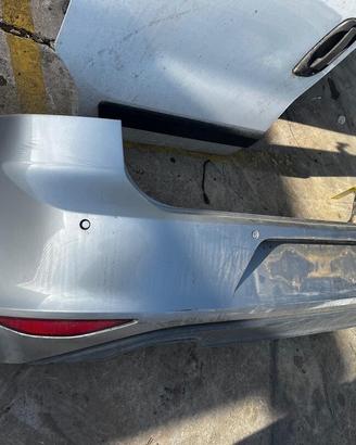 PARAURTI POSTERIORE GOLF 7