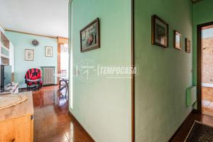 TRILOCALE LUMINOSO AL SECONDO PIANO CON DOPPIO S