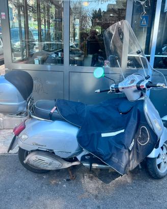 Vespa 250 gts