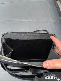 Borsa a tracolla in pelle nera