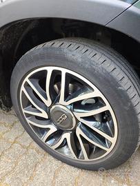 Cambio cerchi in lega gommati da 17"