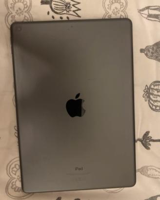 IPad 7 - 128gb + Cover da tavolo in omaggio