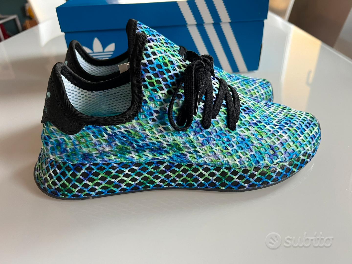 ADIDAS Deerupt tg.41 NUOVE con etichette Abbigliamento e