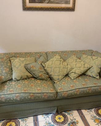 divano chesterfield