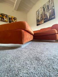 2 Divani + pouf +tavolo marca ALIVAR