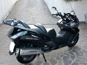 Honda FJS 400 SilverWing