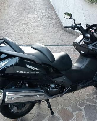 Honda FJS 400 SilverWing