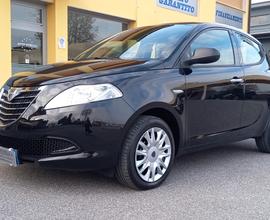 Lancia Ypsilon Benzina cc. 1.242 - 5 Porte 5 Posti