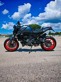 Ducati Monster plus + Accessori