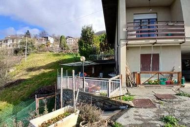 Immobile in asta di 337 m² con più di 5 locali e b