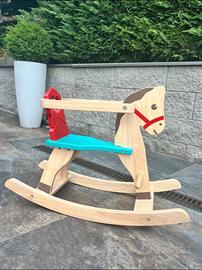Cavallo a dondolo