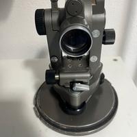 Teodolite filmotecnica salmoiraghi