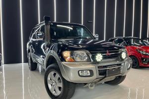 Mitsubishi Pajero 3.2 16V DI-D 5p. GLX TETTO APRIB