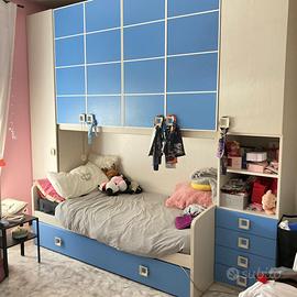 Camerette a ponte con scrivanie