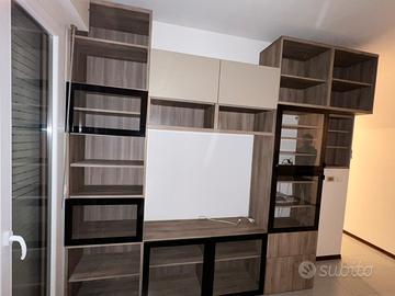 Libreria e mobile stereo TV
