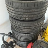 Gomme 225/35/19 88W