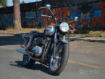 Triumph Bonneville RATE PERMUTE e GARANZIA