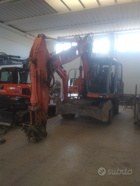 Escavatore gommato fiat Hitachi ex 165 w