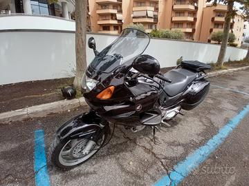 moto Honda Deauville 650