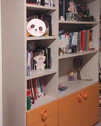 Libreria colori legno chiaro e arancio