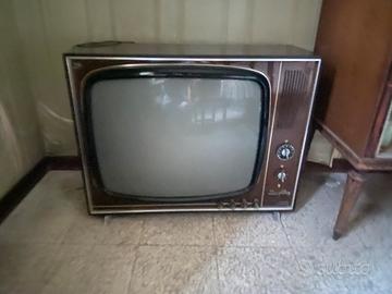 Televisore antico
