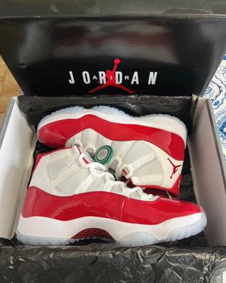 Nike AIR JORDAN 11 RETRO
