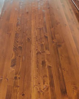 Tavolo in legno