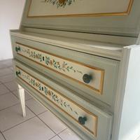 Comò con due comodini