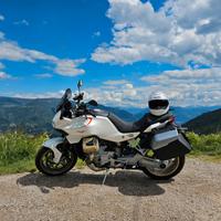 Moto Guzzi V 100 Mandello