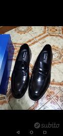 mocassino elegante nuovo