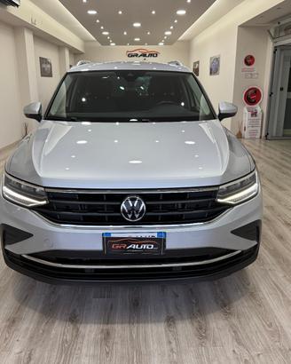 Volkswagen Tiguan 2.0 TDI 150 CV SCR DSG Elegance