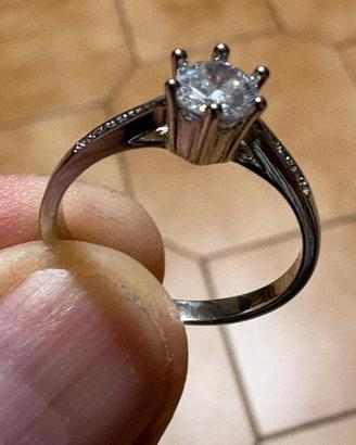 Anello solitario in argento 925 sterling