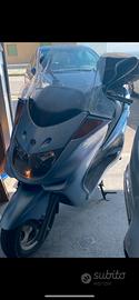 Yamaha majesty 250