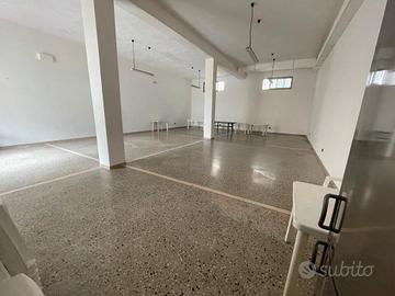 Locale commerciale di 180mq