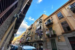 4 LOCALI A PALERMO