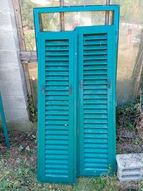 Tre persiane in alluminio di cui una porta finestr