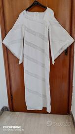 Vestito bianco lungo con sottoveste