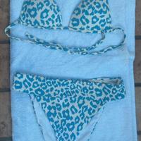 Costume leopardato due pezzi