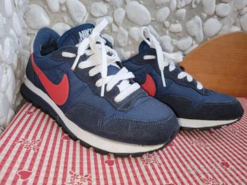 Nike blu e rosse 36