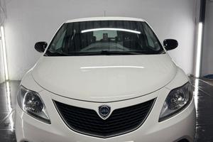 Lancia Ypsilon 1.2 69 CV 5 porte GPL Ecochic Plati