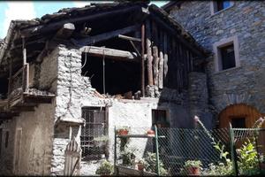Rustico / Casale di 80 m² con 3 locali a Villeneuv