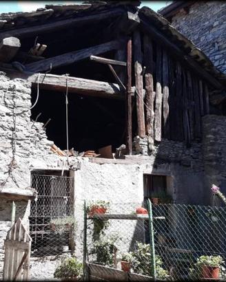 Rustico / Casale di 80 m² con 3 locali a Villeneuv