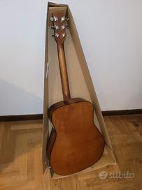 Yamaha F310 Chitarra Folk - Chitarra Acustica 4/4 in Legno (63,4 cm, scala  da 25”) - 6 Corde in Acciaio, Naturale : : Strumenti Musicali