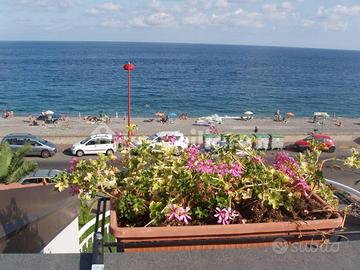 Bilocale fronte mare