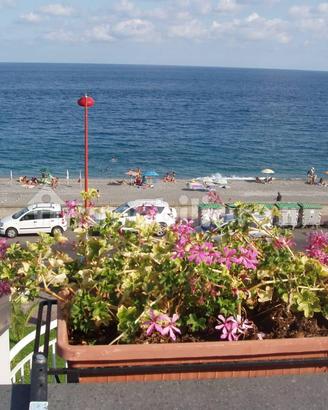 Bilocale fronte mare